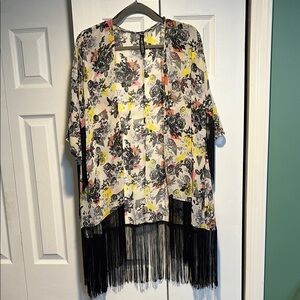 Design Lab Lord & Taylor Floral Patterned Kimono